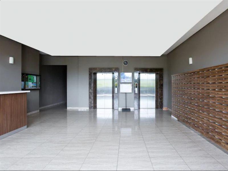 Oyo 2582 Apartemen Serpong Green View Tangerang Exterior photo