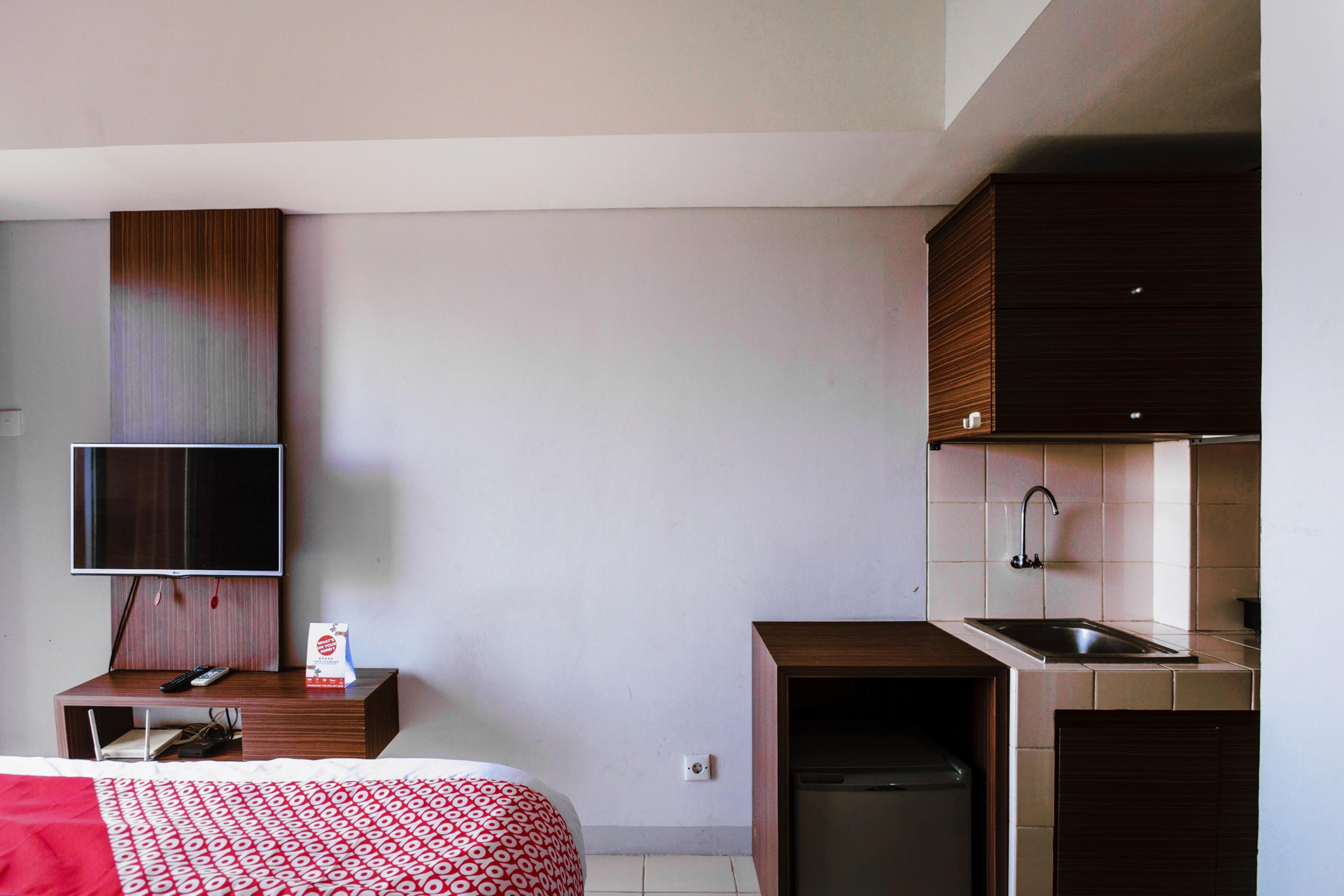 Oyo 2582 Apartemen Serpong Green View Tangerang Exterior photo